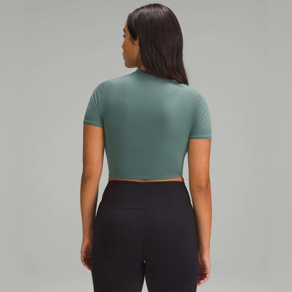 NEW Lululemon Crewneck Cropped T-Shirt Yoga Activewear Workout Gym Running Top - Picture 6 of 14